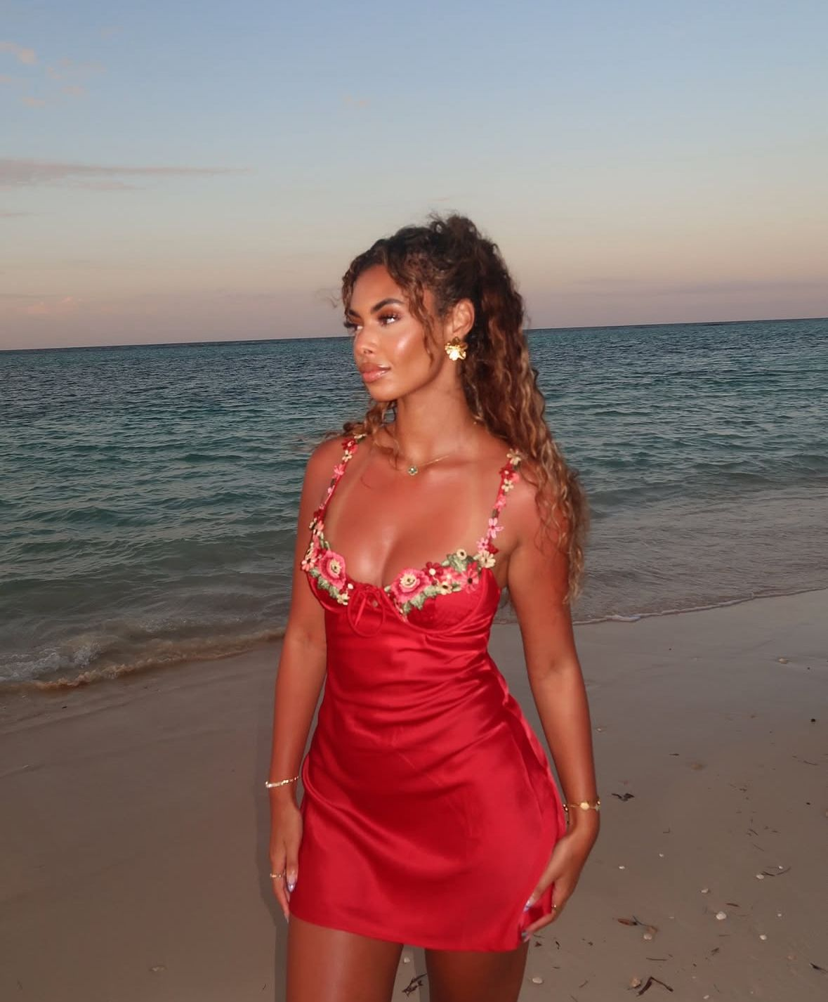 Pretty Spaghetti Straps Red Satin Appliques Short Party Dress Graduation Homecoming Dress cc3390