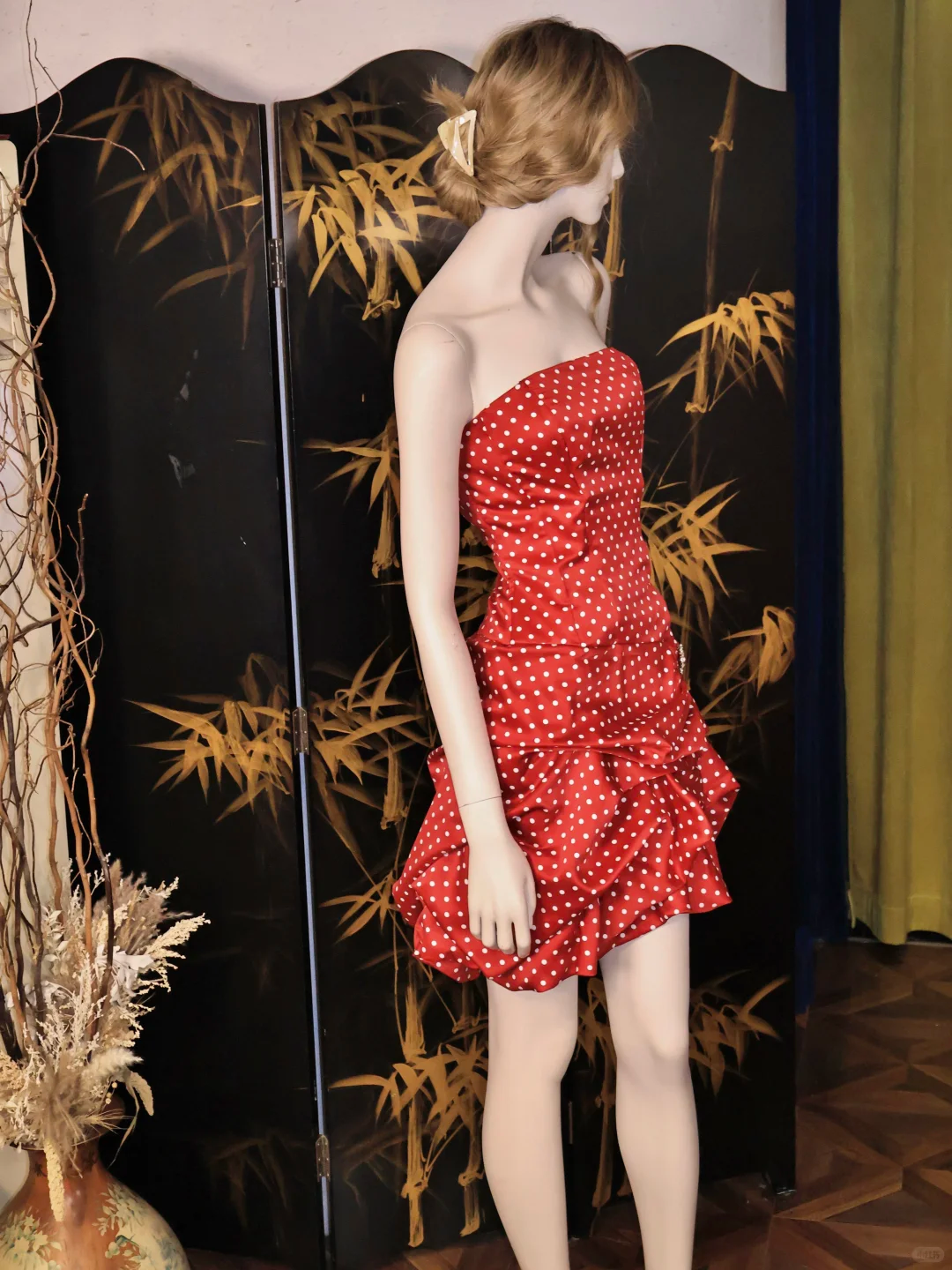 Vintage Strapless Red Satin Pleated A Line Short Homecoming Dress Mini Party Dress cc3327