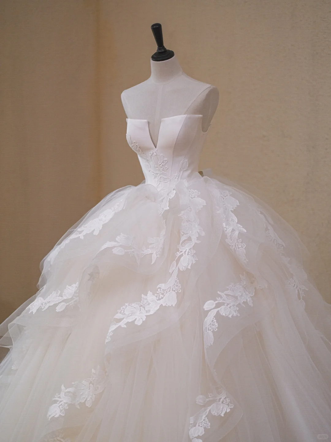 Pretty White Satin Tulle Appliques Long Wedding Dress Formal Bridal Dress cc3463