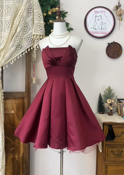 Vintage Burgundy Strapless A Line Short Homecoming Dress Cocktail Dress cc3097