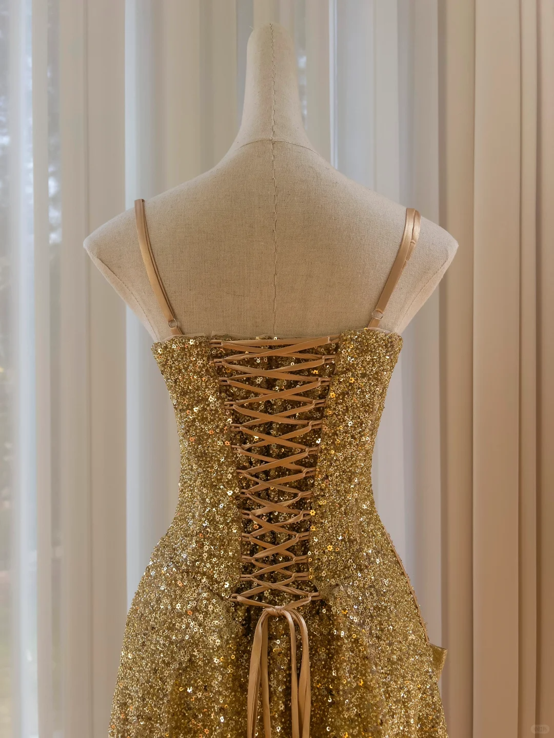 Sparkly Gold Sequin Sheath Cocktail Dress Short Graduation Homecoming Dress cc3169