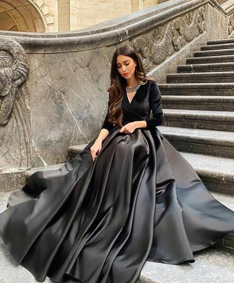 Charming Black Satin And Velvet Long Sleeves Prom Dress cc1140