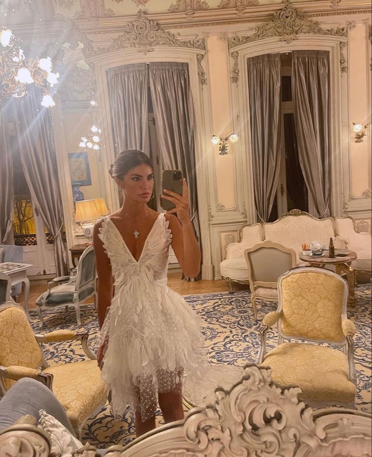 Design Butterfly V-neck Tulle Irregular Birthday Short Skirt Homecoming Dress cc4000