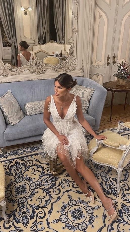 Design Butterfly V-neck Tulle Irregular Birthday Short Skirt Homecoming Dress cc4000