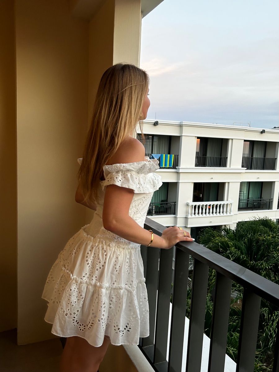 Sweet White One-shoulder Neckline Ruffled Hollow Embroidery A-line Birthday Skirt Homecoming Dress cc4107