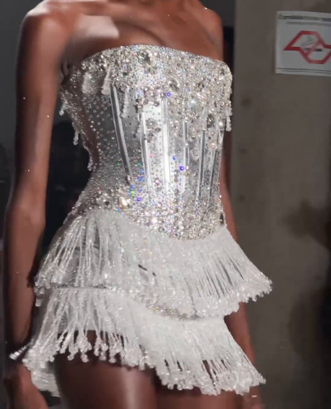 Gorgeous Silver-white Tube-top Rhinestone Tassel Heavy-duty Short Birthday Party Homecoming Dress cc4118