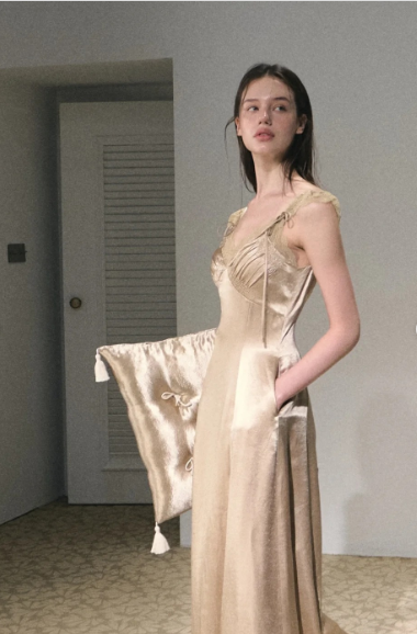 Elegant Champagne Gold Fitted Deep V Halter Satin Long Prom Dress Evening Dress cc4854