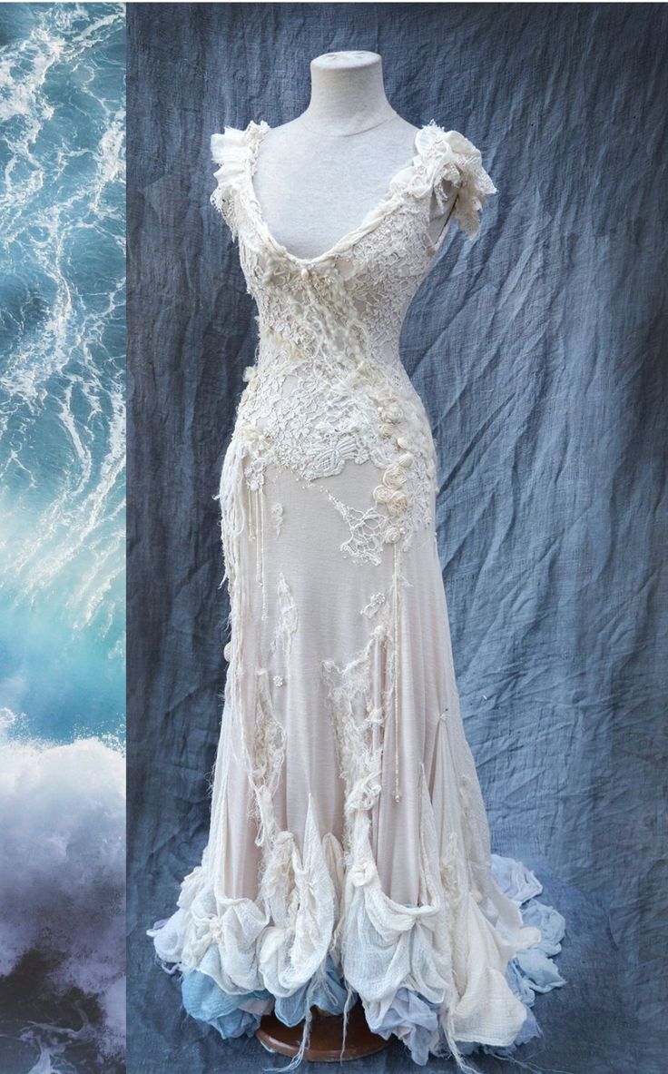 Vintage Off-white Slim-fit Trailing V-neck 3D Floral Lace Long Prom Dress Wedding Dress cc4720