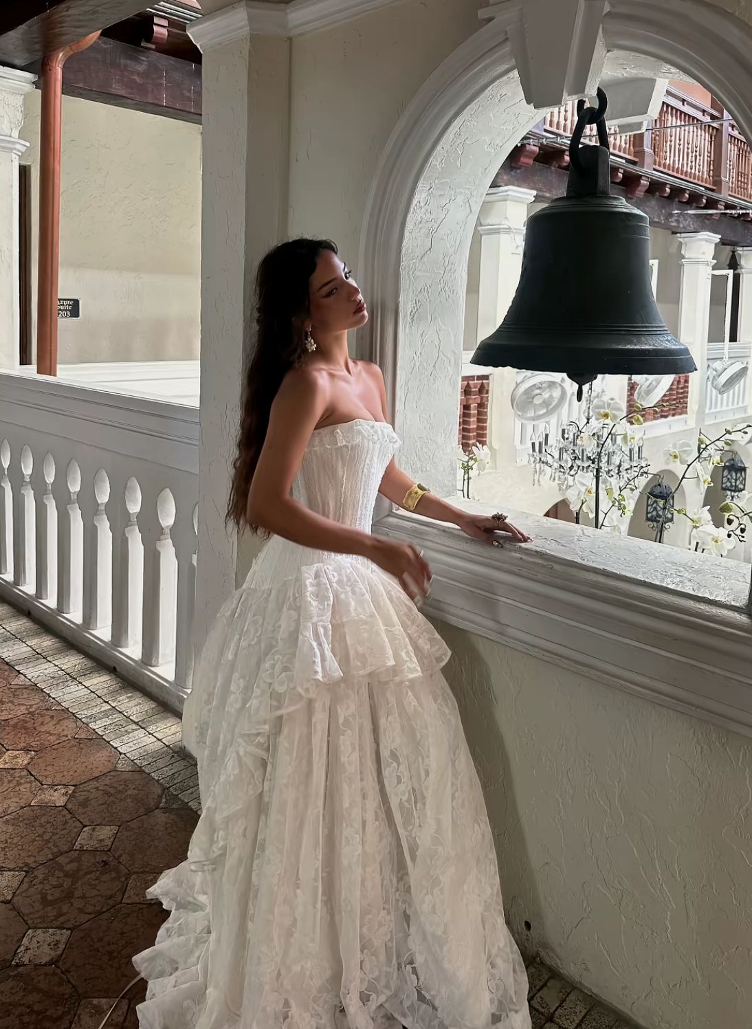 Vintage White Strapless Lace Long Ball Gown Evening Dress cc4917