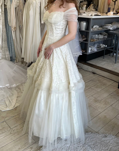 Vintage White A-line Off-shoulder Lace Long Prom Dress Evening Dress cc4919