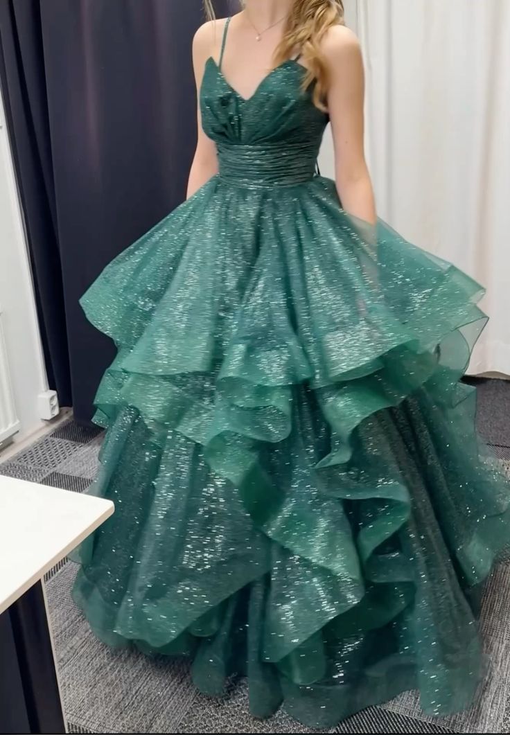 Shimmering Dark Green A-line Halter V-neck Ruffle Sequined Long Prom Dress Evening Dress cc4998