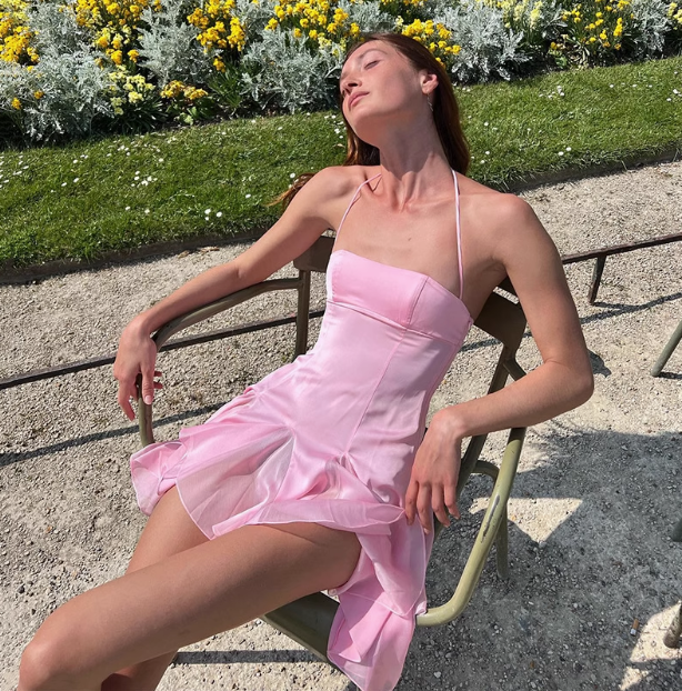 Sweet Ruffle Satin Backless Halter Neck 17th Birthday Homecoming Dress cc3508