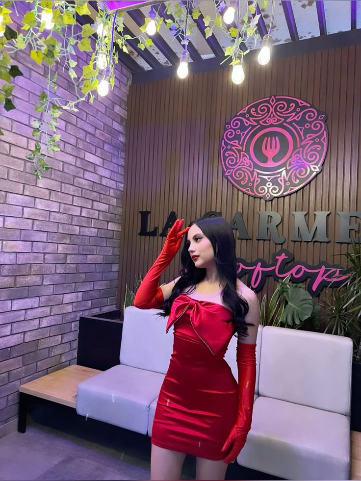 Stunning Red Bow Satin Hip-hugging 17th Birthday Homecoming Dress cc3646