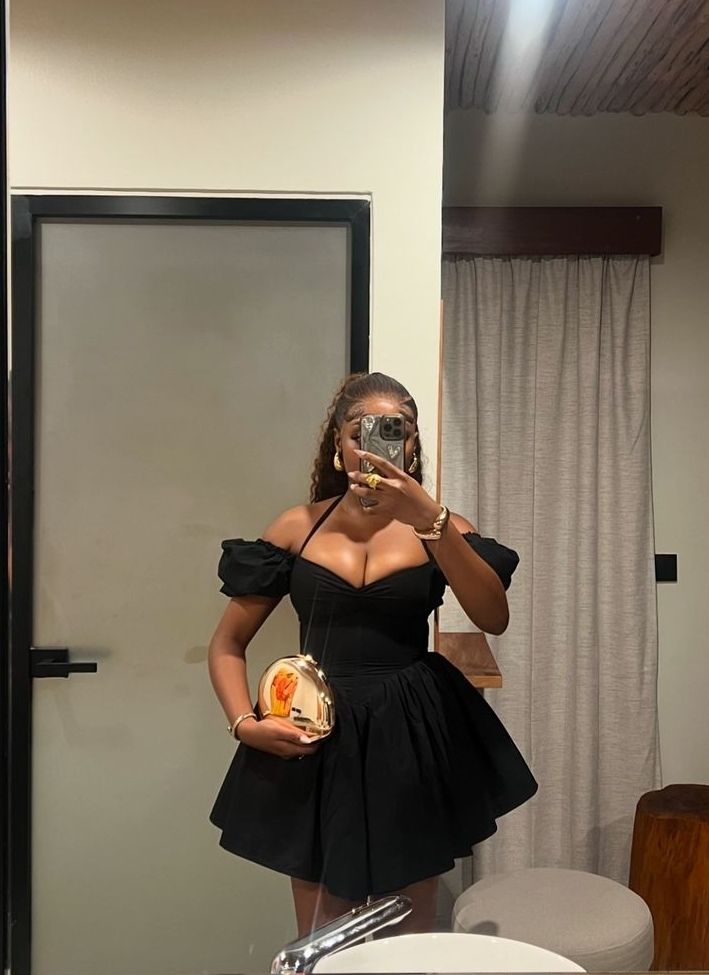 Elegant Halterneck Black Satin A-line Off-the-shoulder Birthday Dress Homecoming Dress cc3651