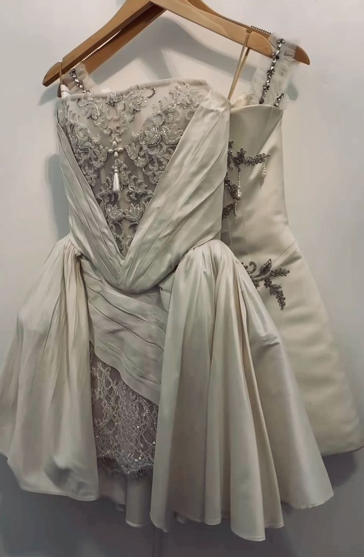 Princess Luxury White Satin Lace A-Line 17th Birthday Homecoming Dress cc3661