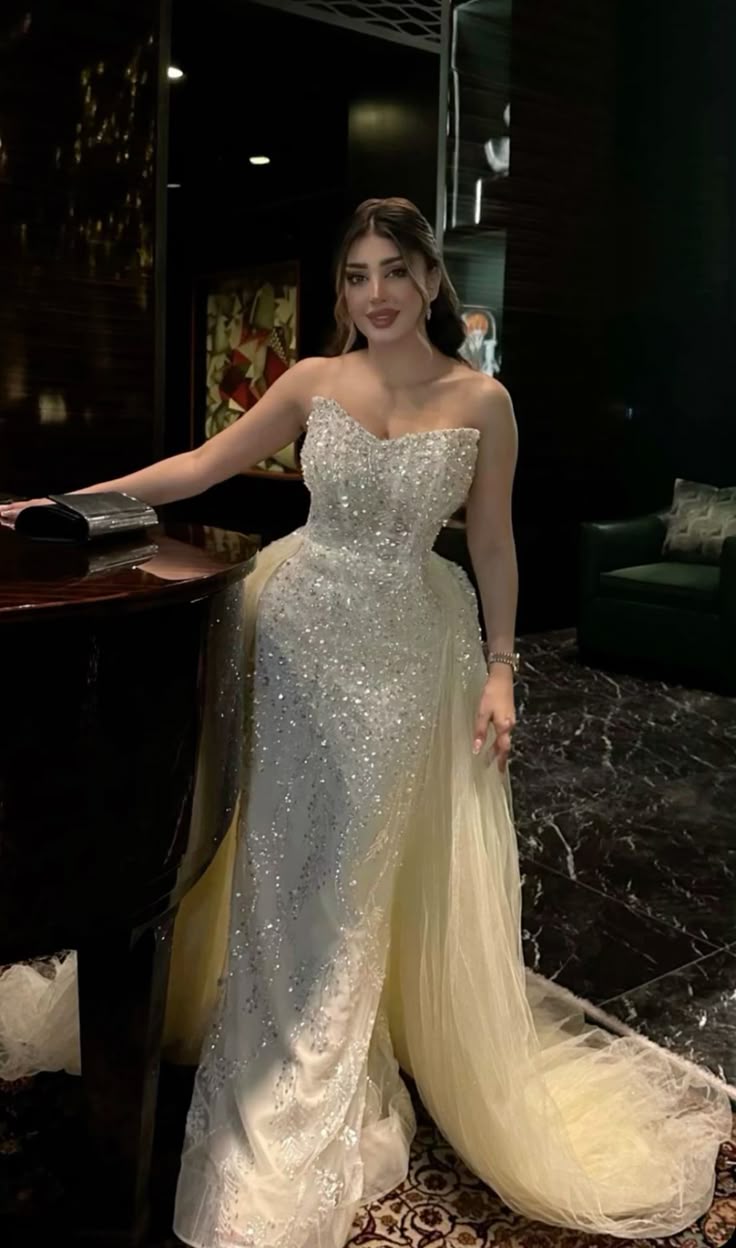 Luxurious White Mermaid Strapless Sequined Tulle Prom Dress Evening Dress cc5083