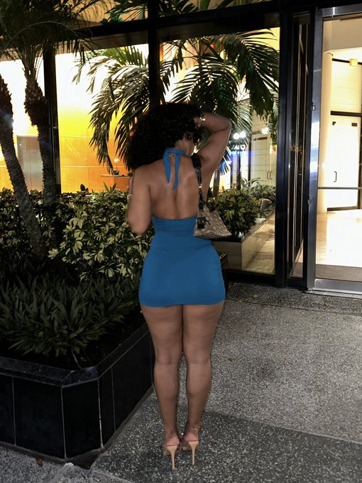 Sexy Low Cut Halter Neck Backless Slim Birthday Short Skirt Homecoming Dress cc3718