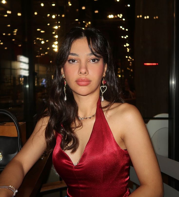 Elegant Burgundy V-neck Halter Satin A-line Birthday Short Skirt Homecoming Dress cc3781