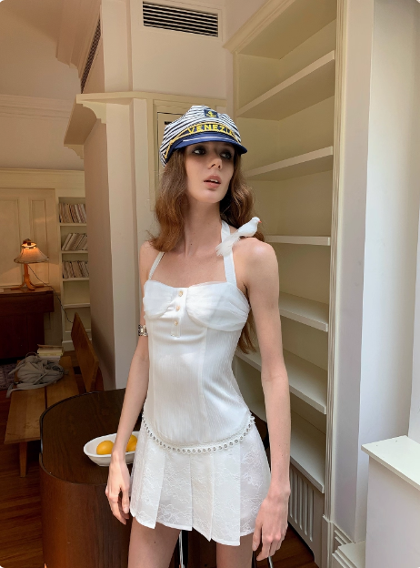 Sweet White Halter Neck Lace Pleated Birthday Skirt Homecoming Dress cc3889