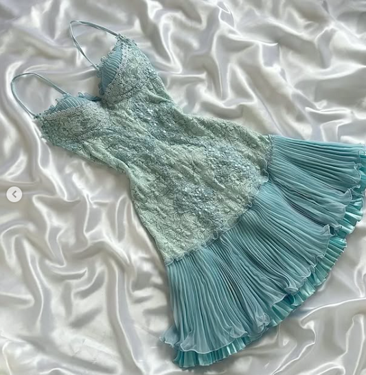 Stunning Blue Lace Pleated 17th Birthday Homecoming Dress cc3970