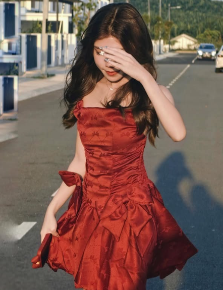 Beautiful Bow Burgundy Satin Suspender 17th Birthday Homecoming Dress cc3988