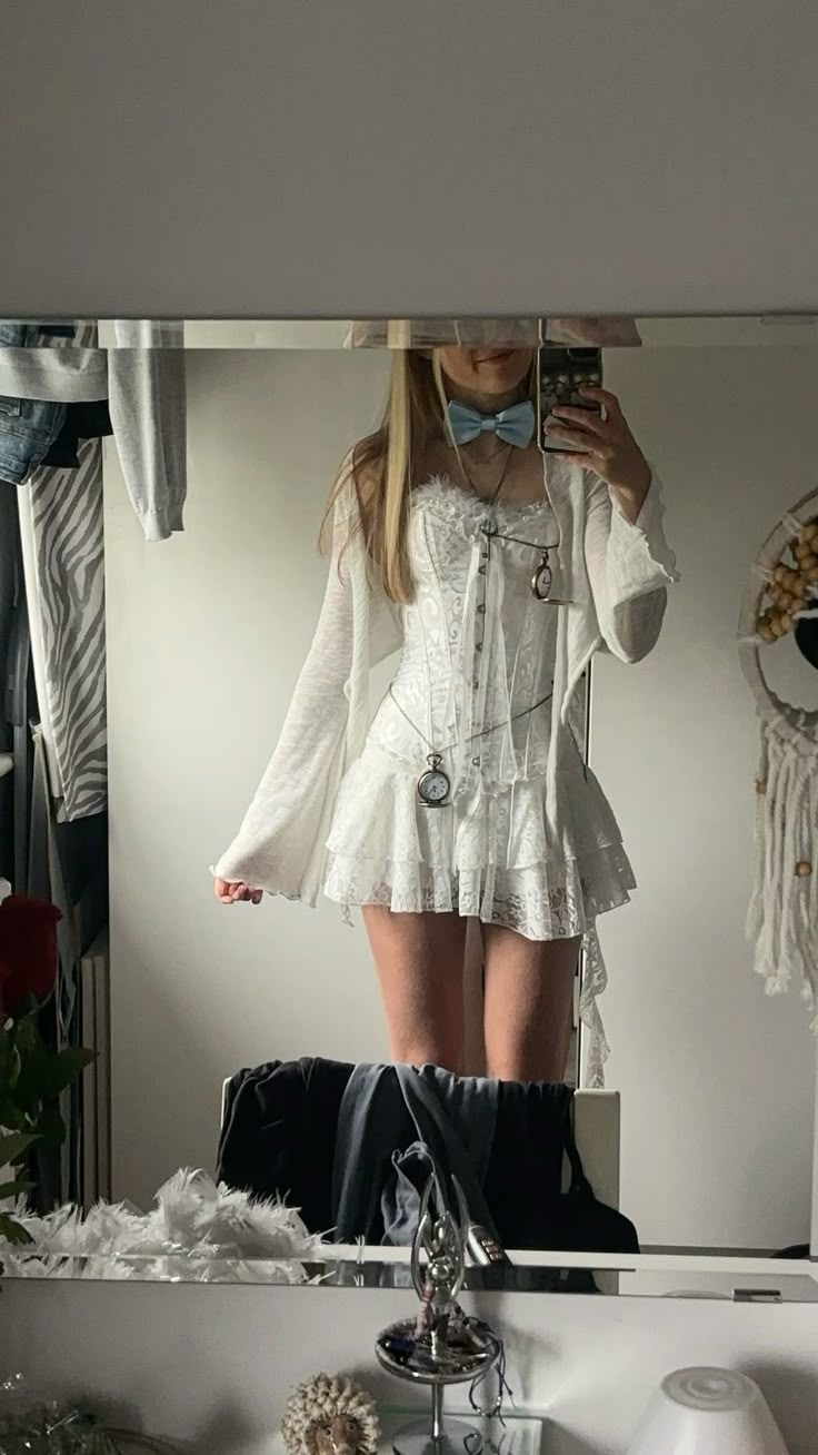 Sweet White Strapless Feather Embellished Lace Mini 16th Birthday Homecoming Dress cc4429