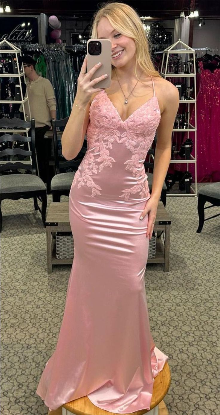 Elegant Pink Mermaid V-neck Halter Neck Lace Satin Long Prom Dress Evening Dress Bridesmaid Dress cc5131