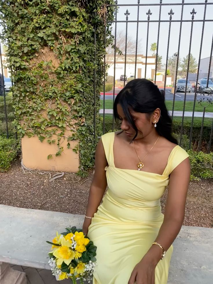 Elegant Yellow Fitted Square Neck Satin Long Prom Dress Evening Dress Bridesmaid Dress cc5151