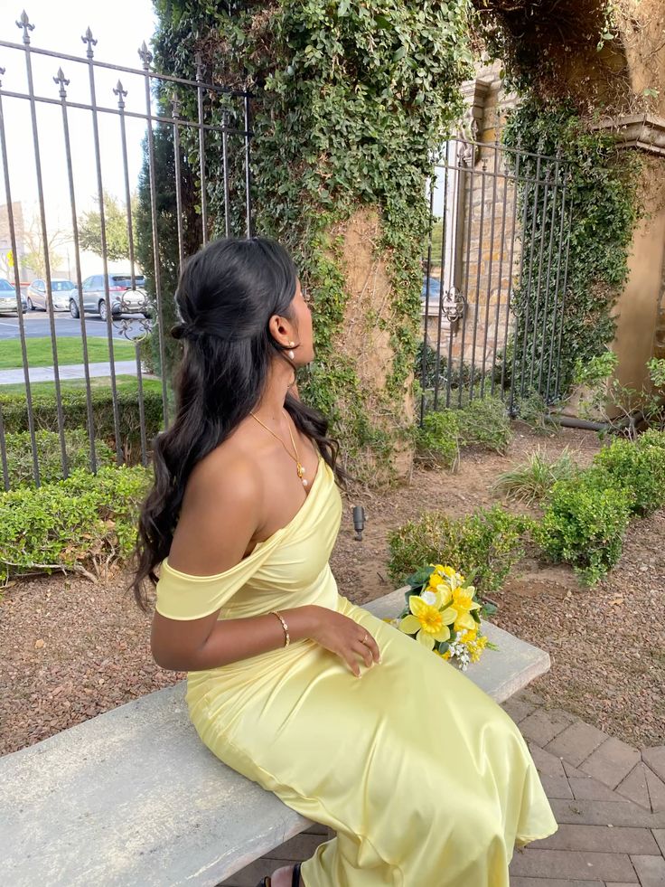 Elegant Yellow Fitted Square Neck Satin Long Prom Dress Evening Dress Bridesmaid Dress cc5151