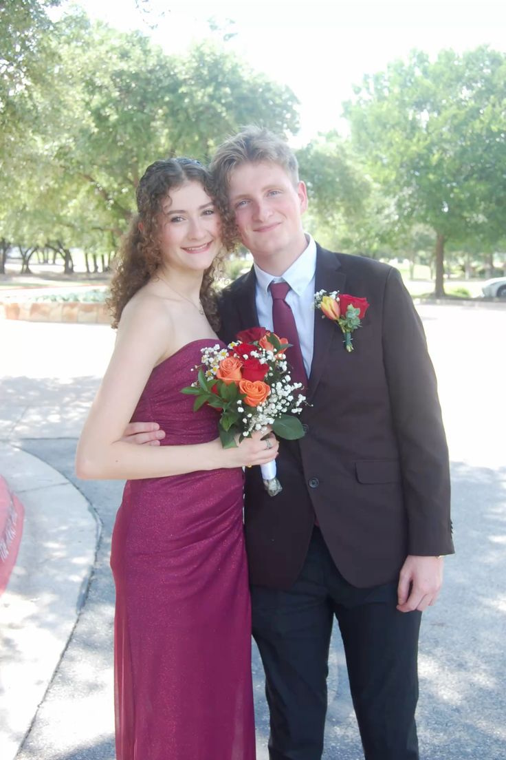 Elegant Burgundy Slim-Fit Strapless High-Slit Chiffon Long Prom Dress Evening Dress cc5174