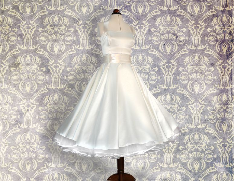 Elegant White Halter Neck Satin Bow A-line Birthday Party Homecoming Dress cc4608