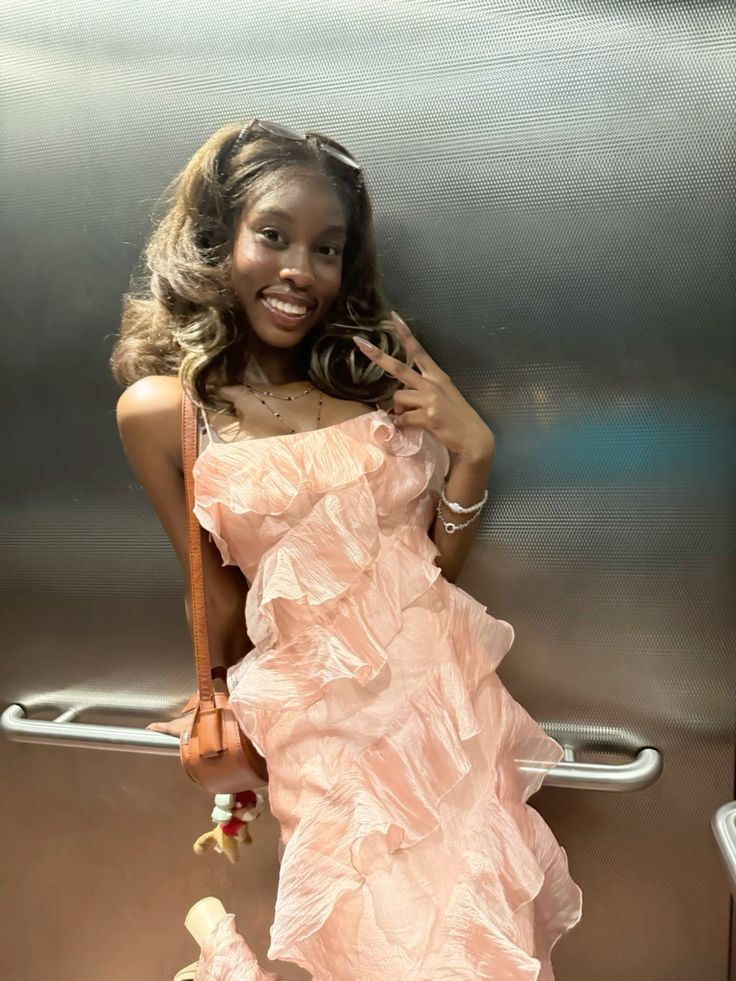 Sweet Pink Slim-fitting Halter Ruffled Chiffon Long Prom Dress cc4761