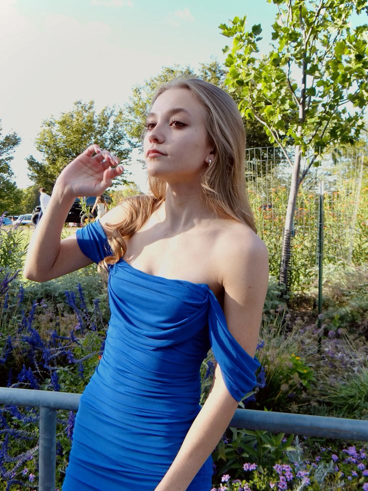 Elegant Royal Blue One-shoulder Slim-fit Hip-hugging 19th Birthday Homecoming Dress cc4621