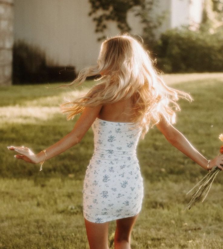 Sweet White And Blue Floral Tube Top Slim Hip 17th Birthday Homecoming Dress cc4651