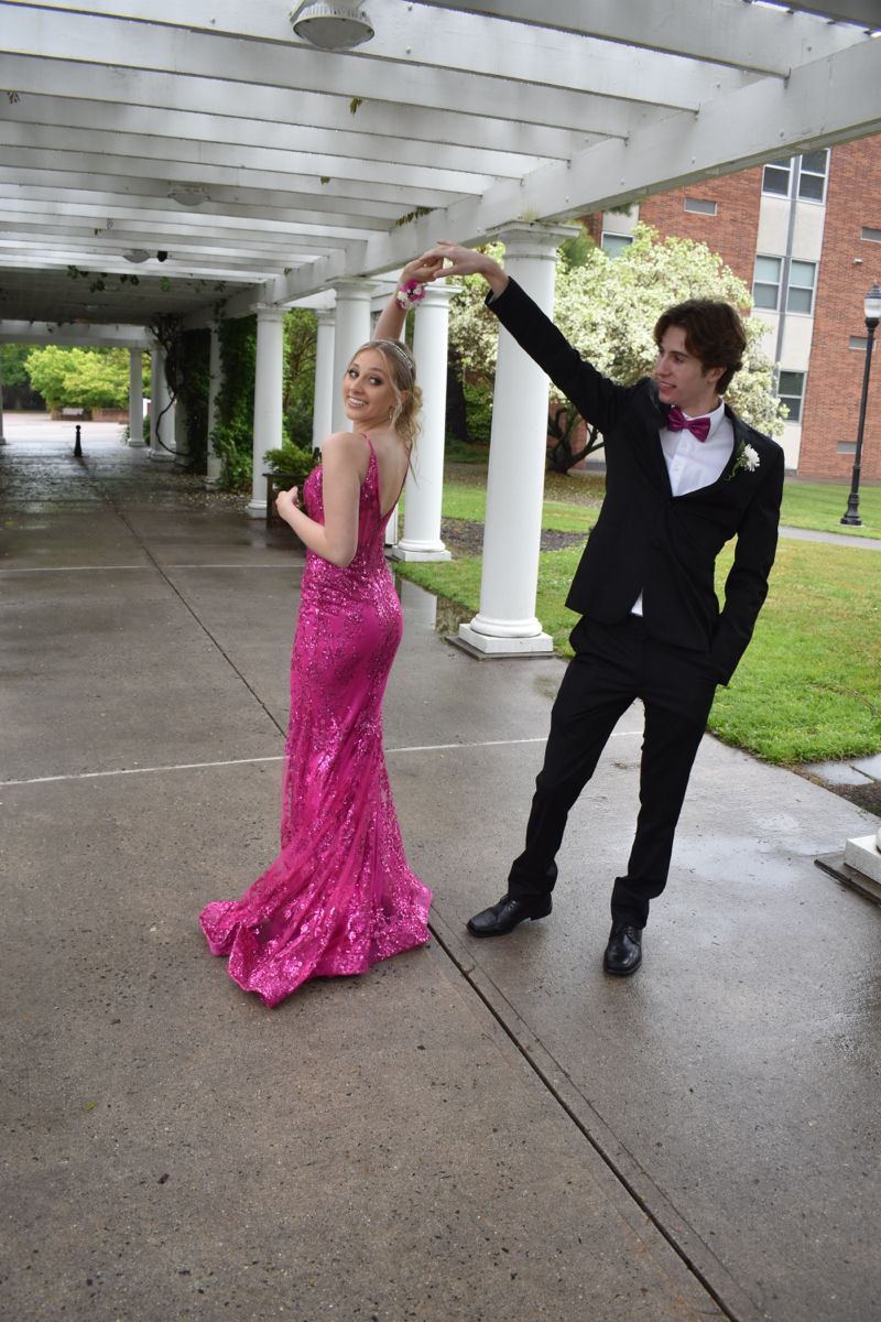 Shimmering Pink Mermaid Tail V-neck Strap Sequin Long Prom Dress Evening Dress cc4778