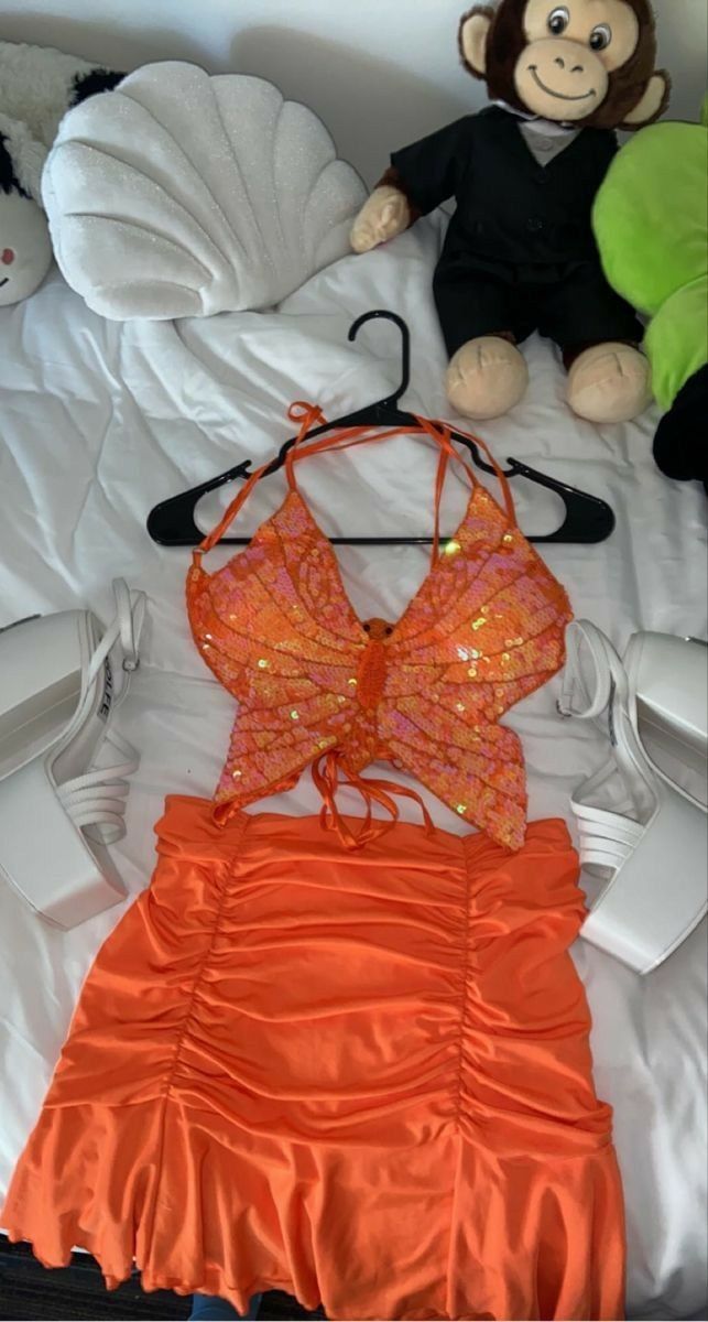 Fashionable And Shining Bright Orange Halterneck Butterfly Shape Sequin Short Birthday Party Homecoming Dress cc4084