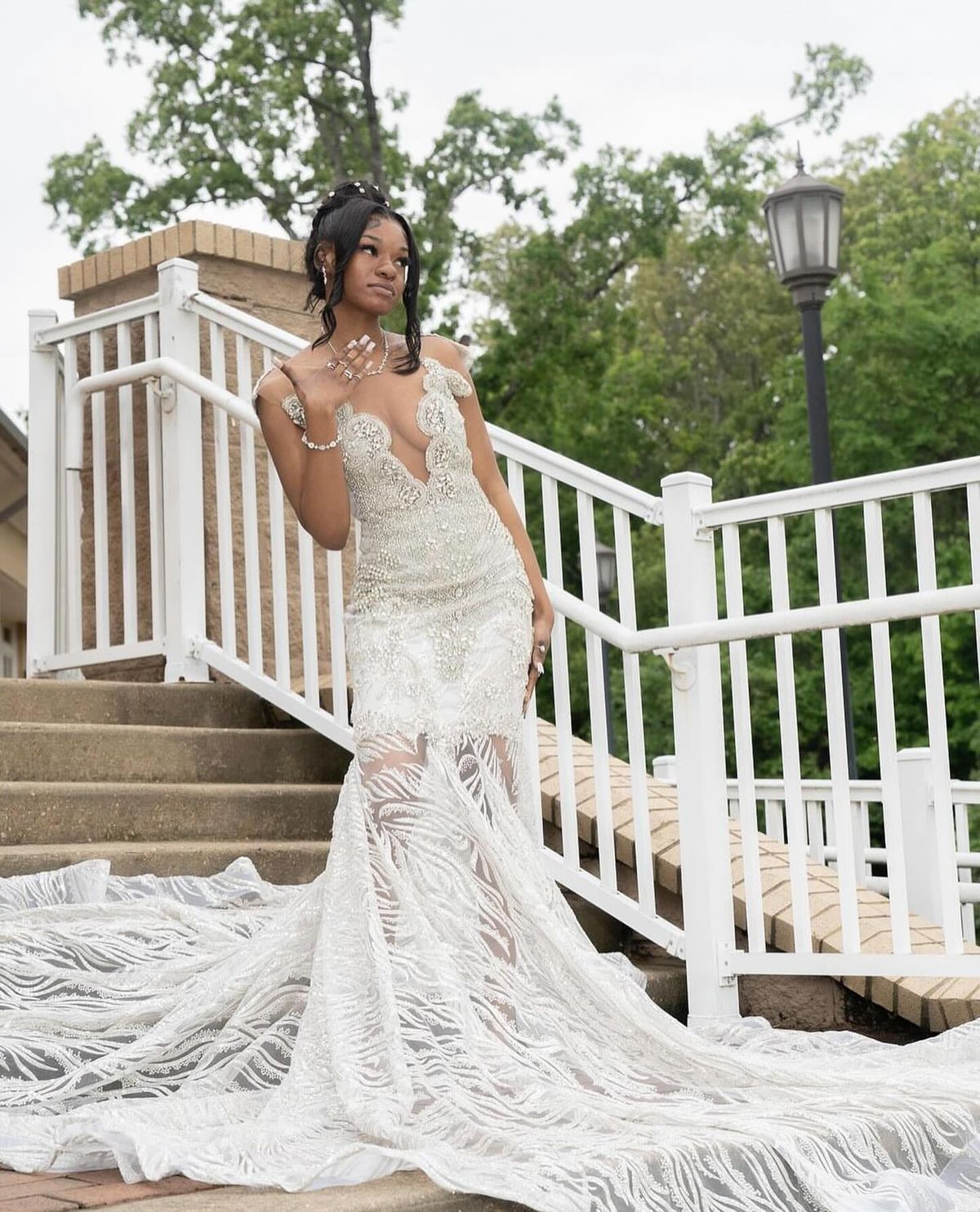 Luxurious And Shining White Mermaid Long-tail Sequined Mesh Evening Dress cc4792