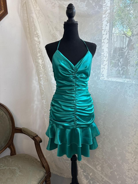 Elegant Halter Green V Neck Satin Pleated Ruffled Mini Party Dress Formal 7th Grade Homecoming Dress cc3468
