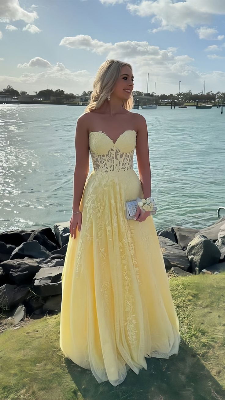 Sweet Yellow Strapless Tulle Appliques Evening Dress A Line Party Prom Dress cc2380