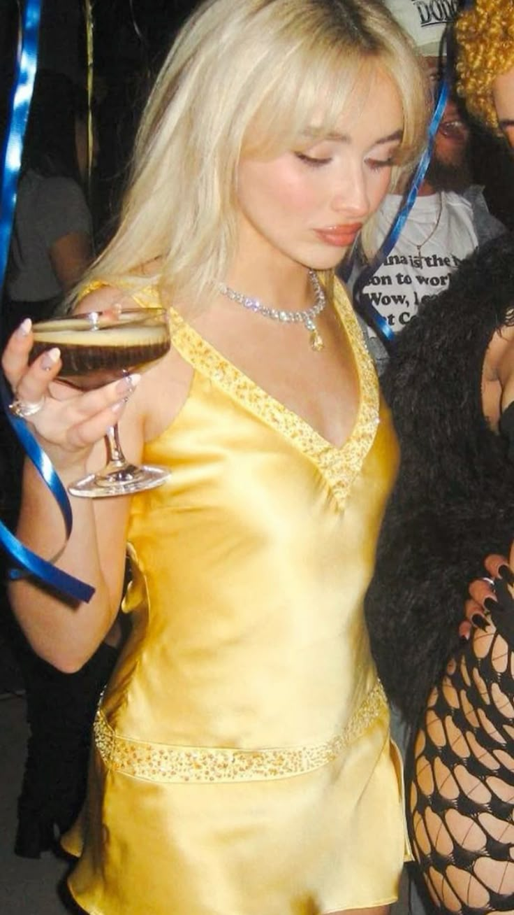 Pretty Yellow V Neck Satin Sequin Short Graduation Homecoming Dress Sexy Cocktail Dress cc3386