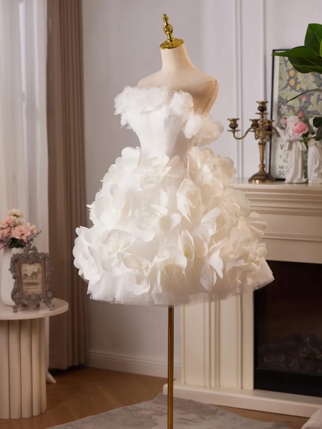 Gorgeous White Strapless Tulle 3D Flowers A Line 18th Birthday Outfits Short Homecoming Dress cc3421