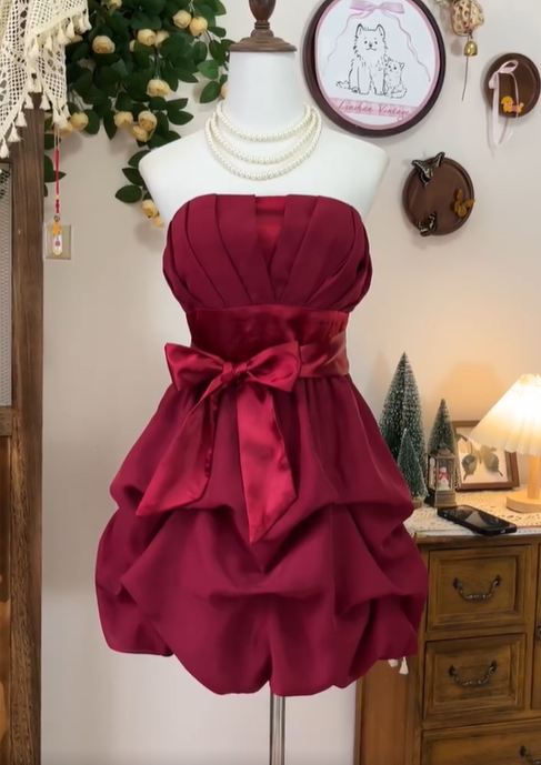 Vintage Burgundy Satin Pleated A Line Cocktail Dress Strapless Grade Homecoming Dress Birthday Outfits cc3115