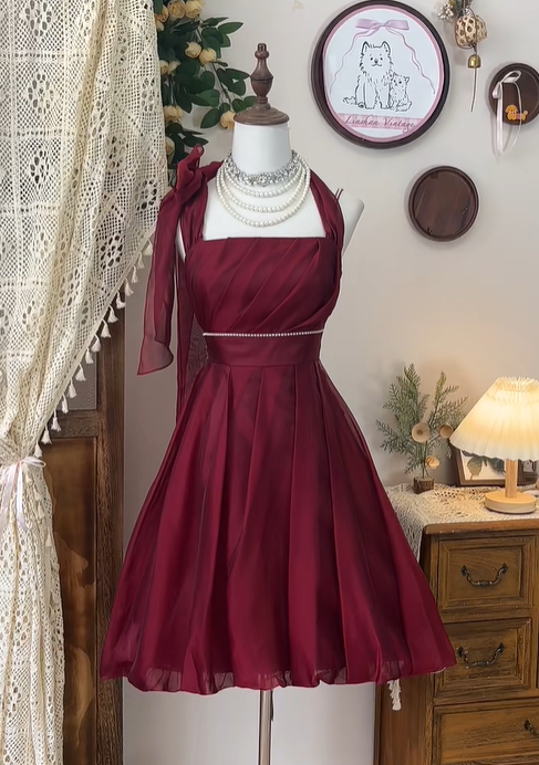 Vintage Burgundy Halter Beaded A Line Short Homecoming Dress Cocktail Dress cc3098