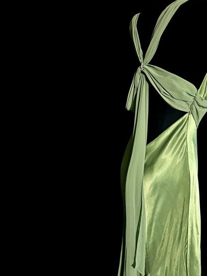 Sexy Green Prom Dress Satin V-Neck Backless Pleated Evening Dress cc3015