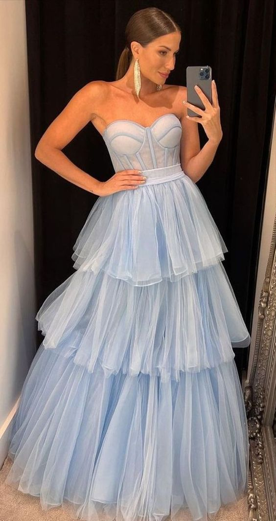 Sexy Tulle Sweetheart V-Neck A-Line Long Prom Dresses cc833