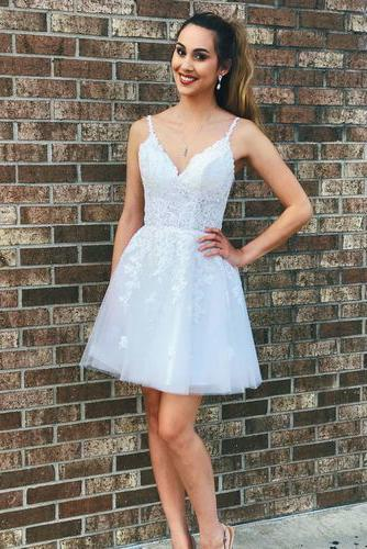 Elegant A-line Tulle White Short Homecoming Dress with Lace c3109