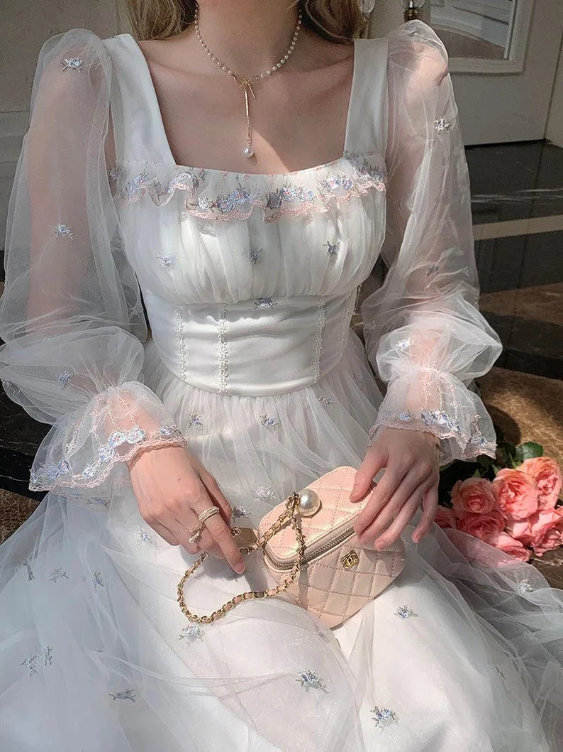White Mesh Fairy Dress Woman French Vintage Embroidery Floral Flare Sleeve Princess Prom Dresses  c2876