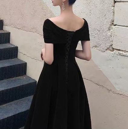 Green Velvet Off Shoulder Vintage Style Bridesmaid Dress, Tea Length Party Dress C1100