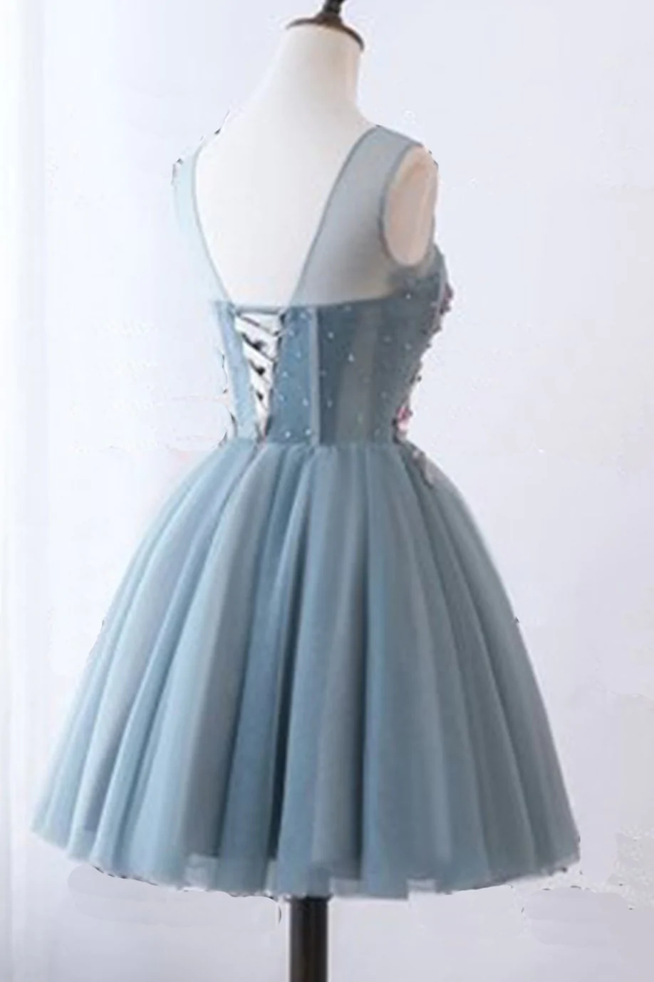 Illusion Round Neckline Grey Tulle Homecoming Dresses With Appliques c3043