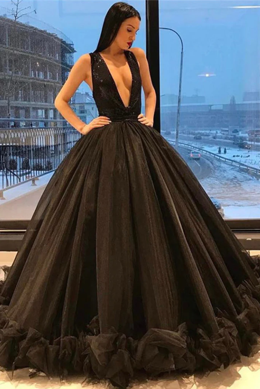 Black Quinceanera Dresses Ball Gown V Neck Sequined Bodice Tulle Floor Length  cc312